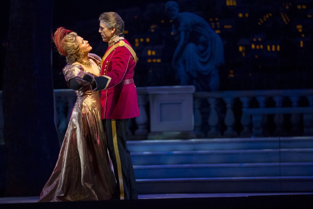 11/11/15 2:49:33 PM -- The Lyric Opera of Chicago Presents "The Merry Widow" Renee Fleming © Todd Rosenberg Photography 2015