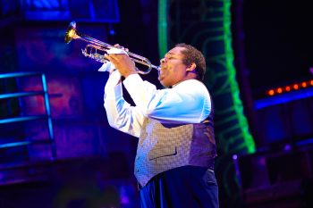 1679 – James Monroe Iglehart as Louis Armstrong in A Wonderful World ©Jeremy Daniel